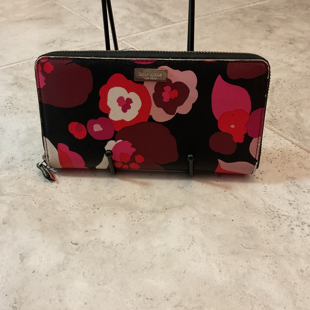 Kate Spade Grant Street Wonder Floral Long Wallet